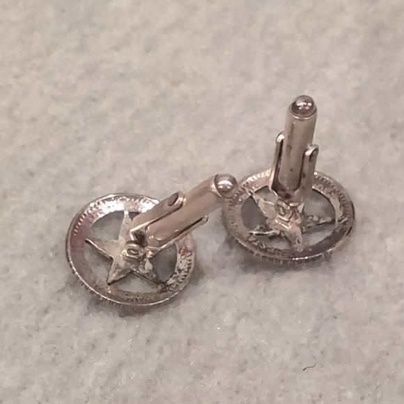 Texas Rangers Gold Cufflinks - Picture 2 of 2